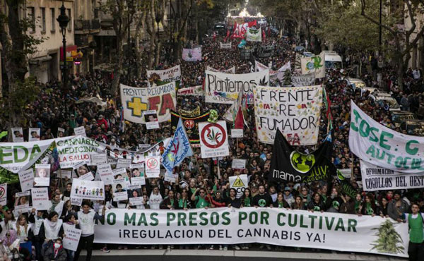 marcha mundial por la legalizacion de la marihuana el anio pasado El proximo 6 de mayo volveremos a participar