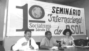 Miguel Hern�ndez y Orlando Chirino (Coordinador nacional de la UNT), dirigentes del PRS de Venezuela, juntos a Silvia Santos.