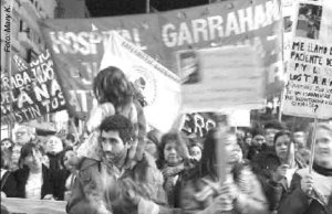 Trabajadores del Garrahan en la marcha multisectorial del viernes 2/9 a Plaza de Mayo