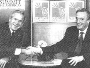 Kirchner dando la bienvenida a Bush en Mar del Plata.