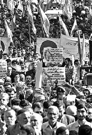 Marcha en Ir&aacute;n contra las amenazas yanquis