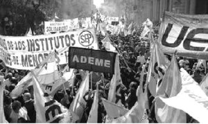 Marcha de docentes y empleados p�blicos en C�rdoba el 11de mayo