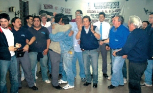 Festejos del Mitre en la Seccional Victoria