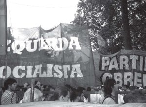 Vista de una de las marchas unitarias por la aparici�n de Julio L�pez