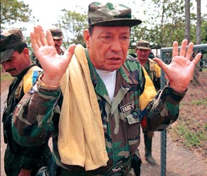 Manuel Marulanda Vélez, Tirofijo, máximo dirigente de la FARC
