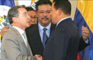 Alvaro Uribe (Izq. Colombia); Leonel Fern�ndez, presidente dominicano (centro) y Hugo Ch�vez de Venezuela