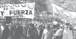 Reciente marcha encabezada por los trabajadores de Luz y Fuerza