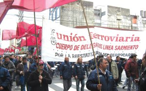 Marcha ferroviaria del pasado jueves 3 al Ministerio de Trabajo, encabezada por el Cuerpo de Delegados del Sarmiento
