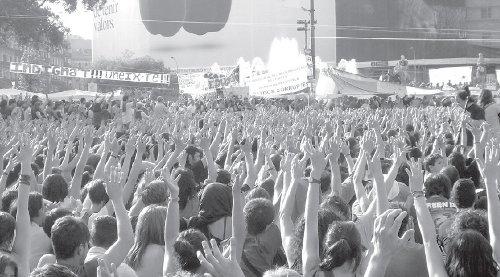 Barcelona. Los �indignados� votando