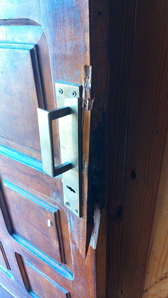 Atentado al local de Izquierda Socialista en el Frente de Izqueirda de Pico Truncado, Santa Cruz