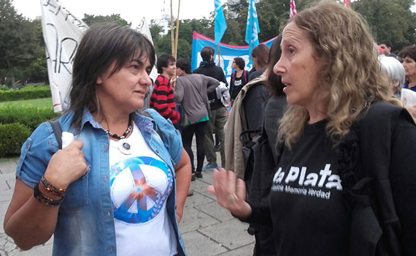 Diputada Schlotthauer (FIT) en la marcha de inundados de La Plata: "Exigimos justicia, obras y subsidios para los vecinos platenses"