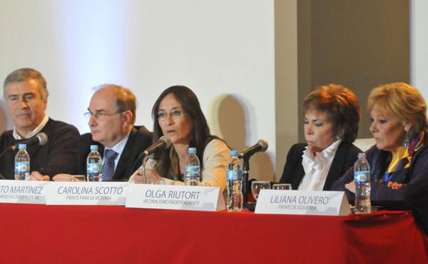 Liliana (a la derecha) fue ovacionada