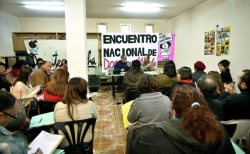 El 20 de junio, en la sede de ADEMyS de la Ciudad de Buenos Aires, con la presencia de 150 docentes, realizamos un nuevo encuentro nacional de Docentes en Marcha. 