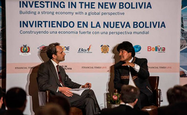 Evo Morales dio una conferencia a 130 inversionistas de Wall Street, banqueros y gerentes transnacionales en uno de los hoteles más lujosos de Nueva York.
