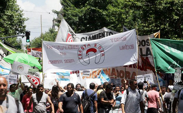 Se cumple un mes del día en que Macri mandó a reprimir a los trabajadores que bloqueaban el acceso al aeropuerto de Ezeiza.