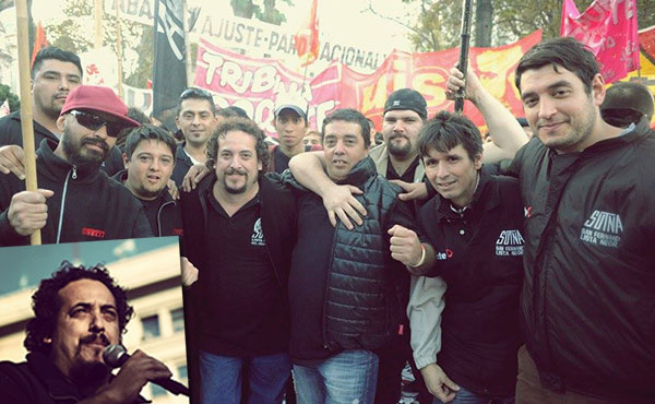 Alejandro Crespo junto a sus compañeros de la Lista Negra en el acto del 1° de Mayo en Plaza de Mayo