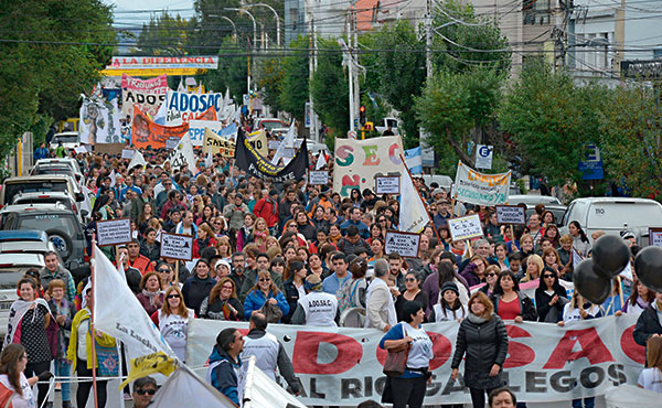 Marcha de docentes de Santa Cruz