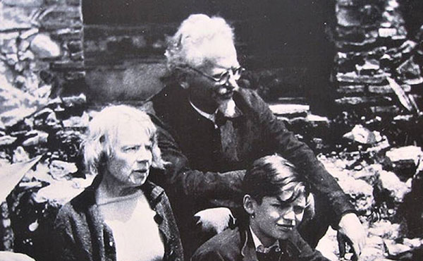 Trotsky, Natalia y su nieto Esteban Volkov