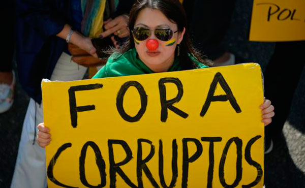 El PT de Lula fue en alianzas con los partidos que impulsaron el juicio político a Dilma en 1500 municipios