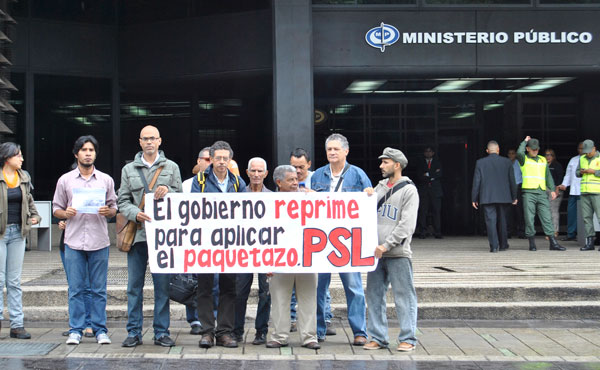 el partido socialismo y libertad en protesta autonoma contra la represion ante la fiscalia general en caracas