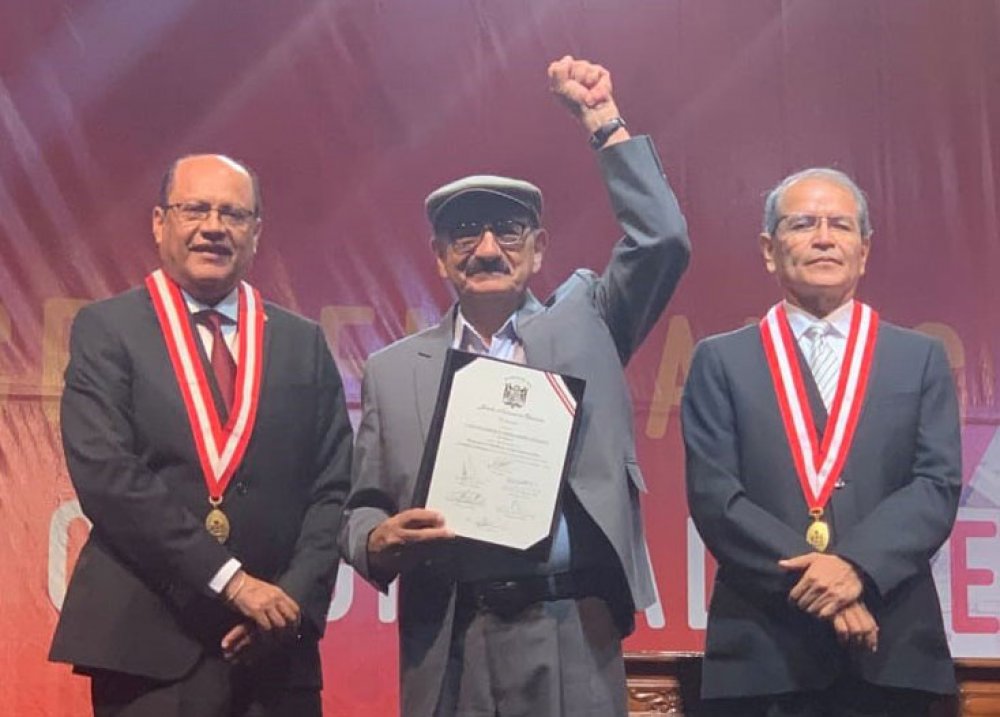 Perú: diputado nacional Enrique Fernández Chacón