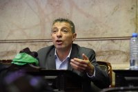 "Las escuelas se abren con recursos, no con discursos" - Diputado Giordano