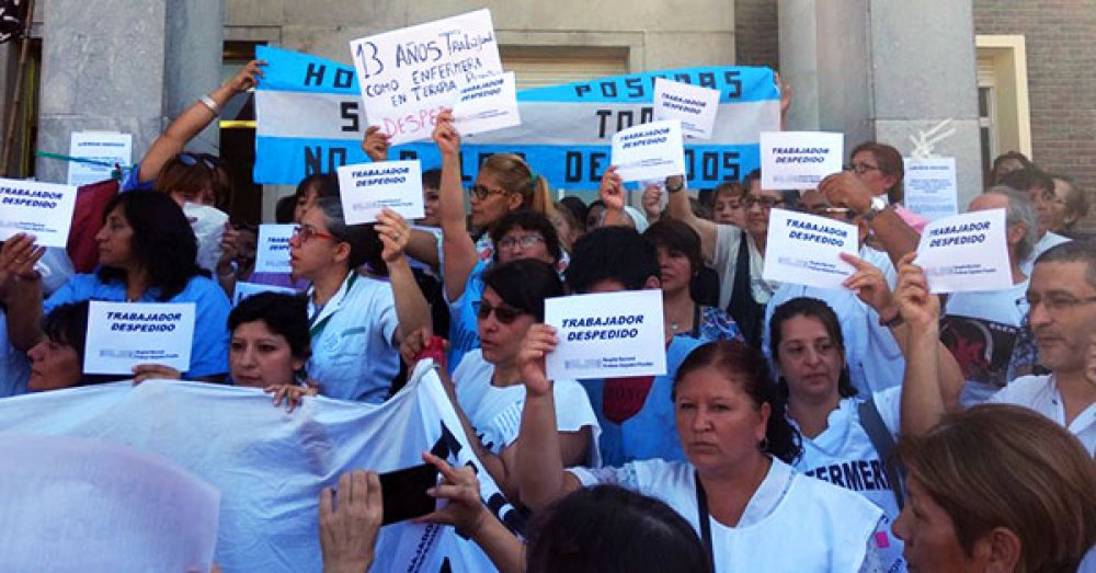 Diputada Schlotthauer: “Vinimos a dar todo el apoyo a los despedidos del Hospital Posadas”