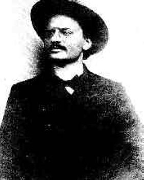 Len Trotsky, 1902