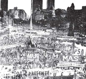 El MAS en semana santa. Plaza de Mayo. 1987