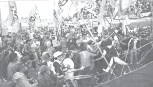 Imagen que muestra el enfrentamiento entre las patotas sindicales