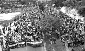 Marcha contra el golpe.