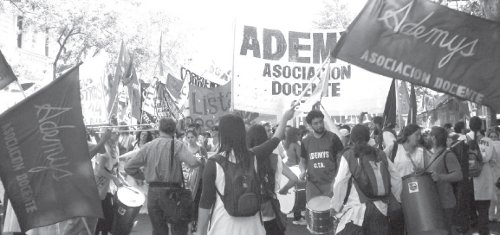 Los docentes de Capital pararon este martes por 24 horas ante la convocatoria de Ademys